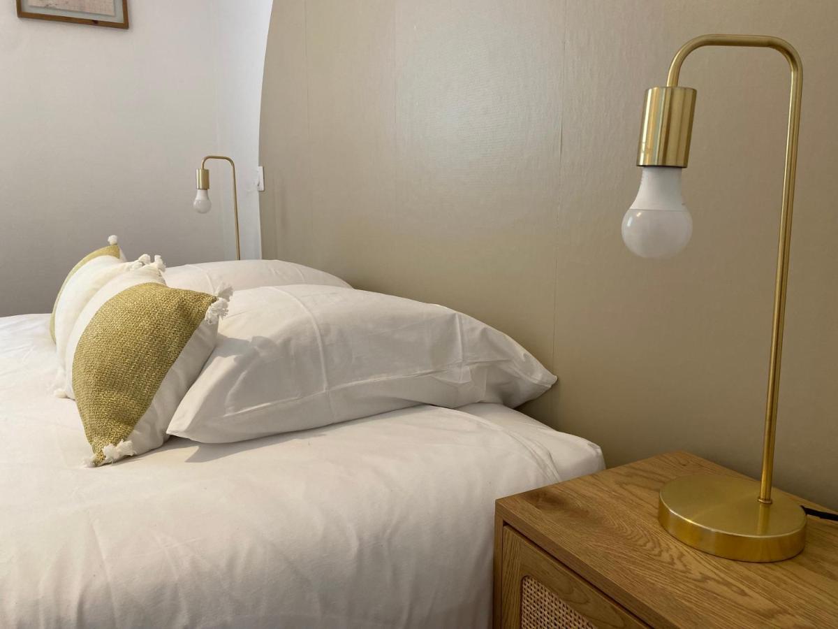 Charmante Maison Lumineuse, Chaleureuse Et Confortable * Julienne